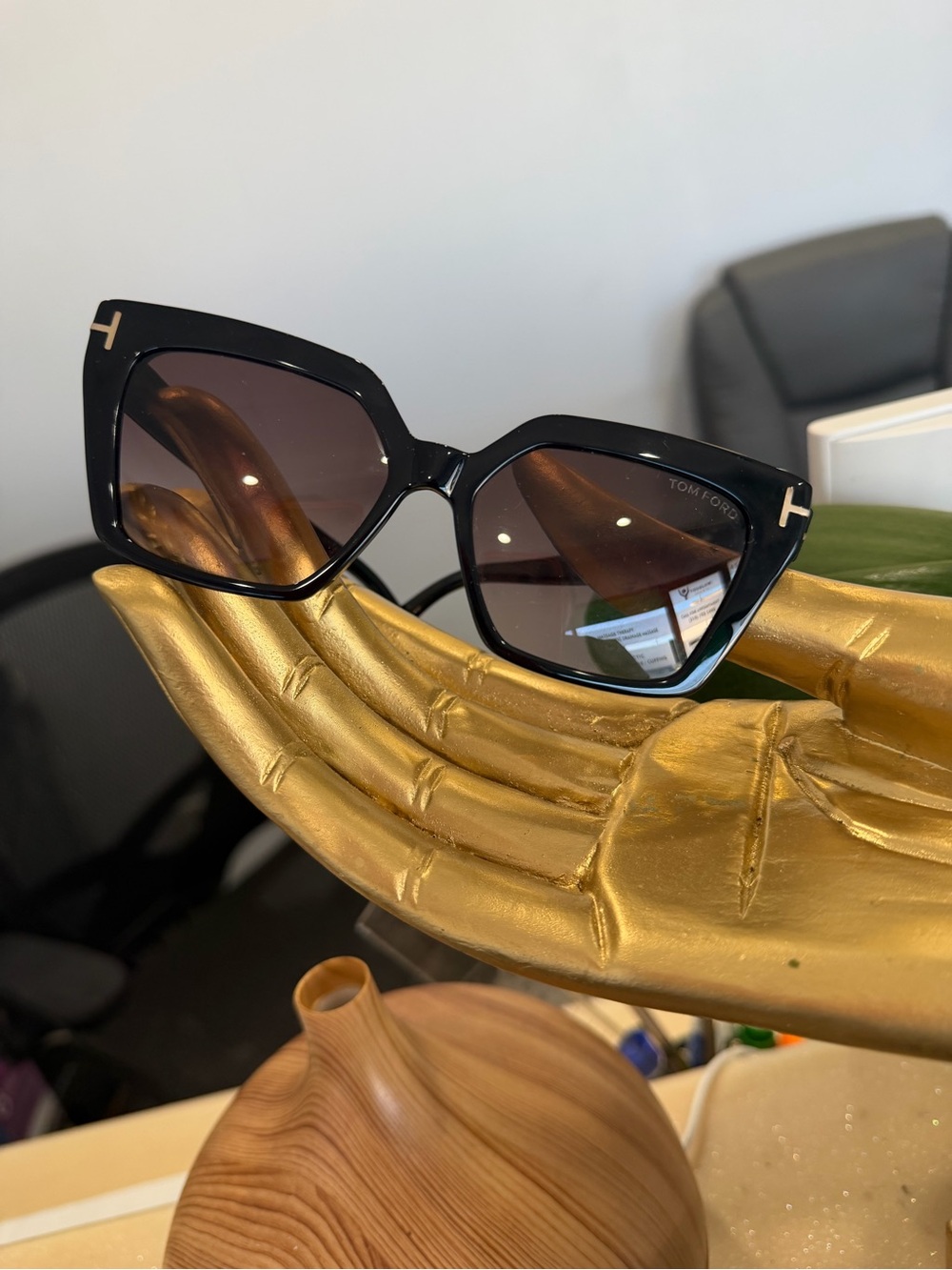 Tom Ford Black Square Gradient Women's Sunglasses with Gold Accents - Picture 8 of 14